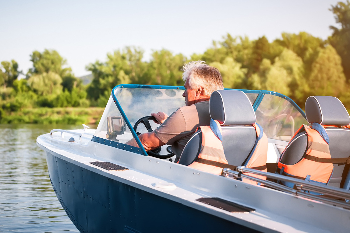 How to Drive a Boat Safely and Confidently