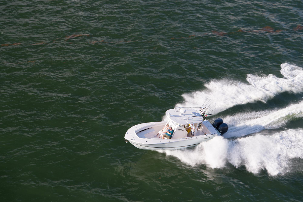 A Guide to Choosing the Perfect Powerboat for You
