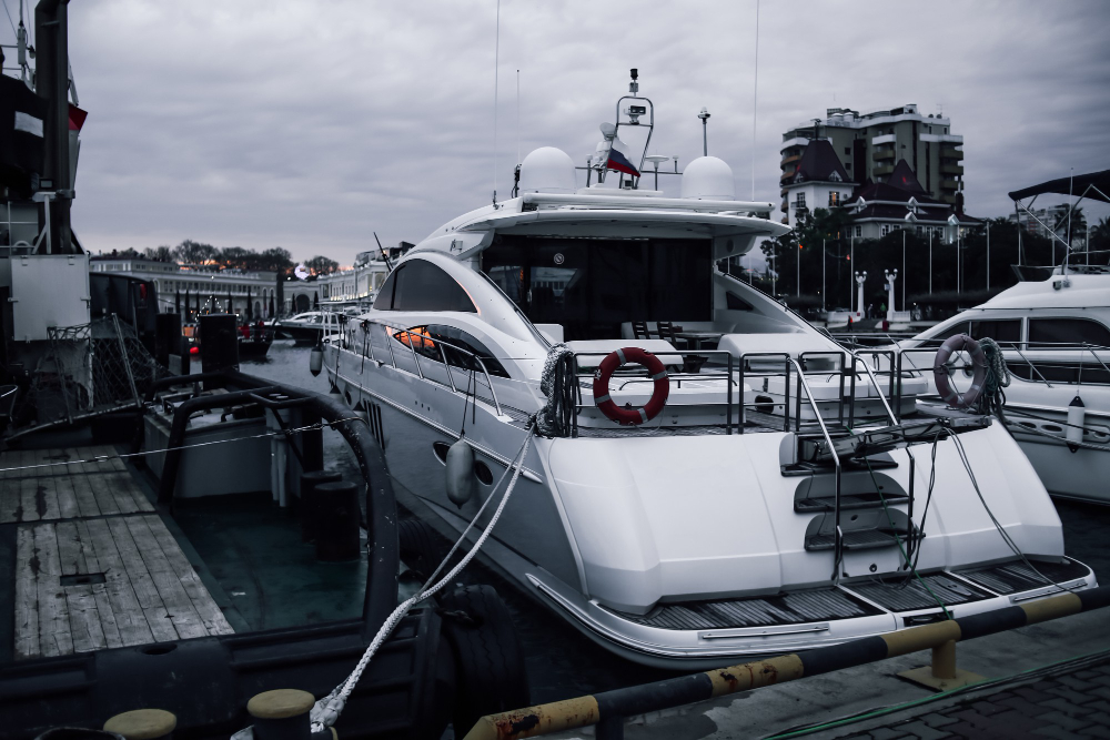 Fuel Efficiency Tips for Power Boats in Central Florida