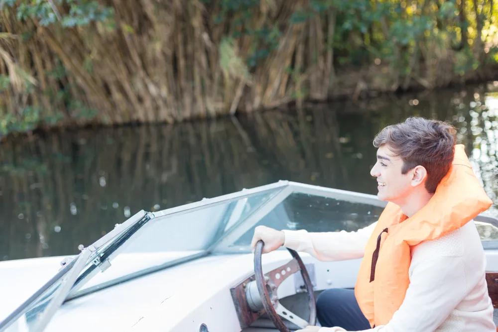 Boating Tips for Beginners: Navigate Your First Trip Like a Pro
