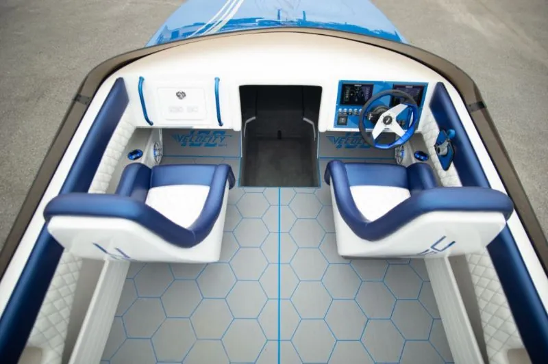 Velocity Powerboats - 230 SC