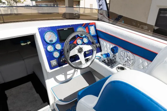 Velocity Powerboats - 260 VR