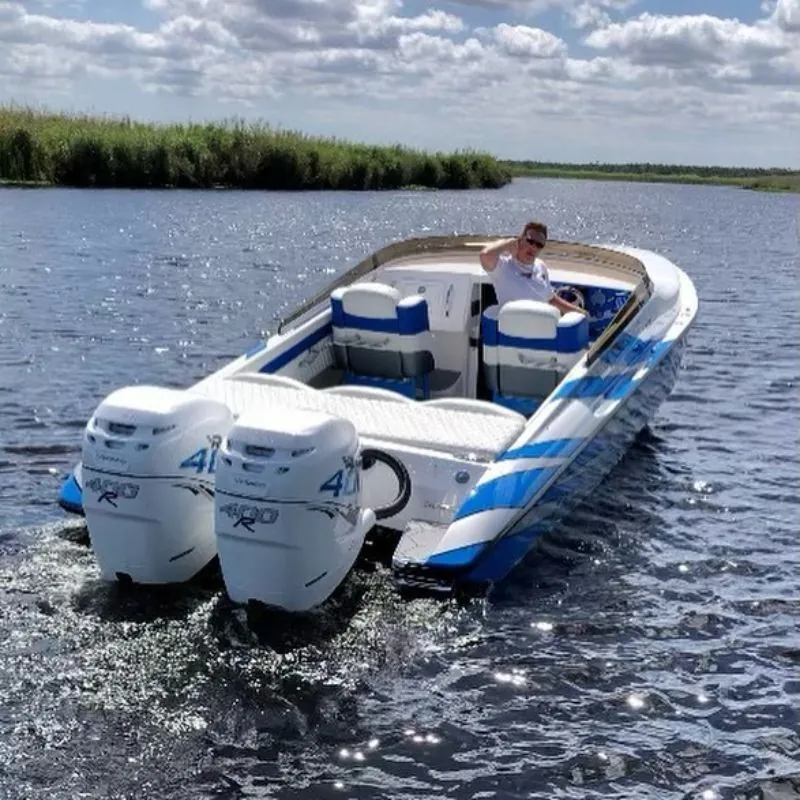 Velocity Powerboats - 290 SC