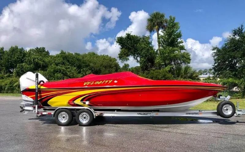 Velocity Powerboats - 290 SC