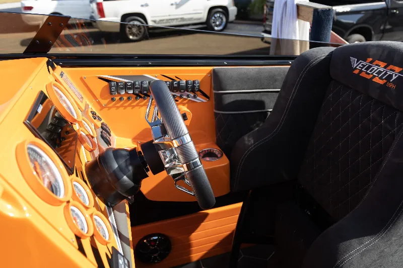 Velocity Powerboats - 290 SC