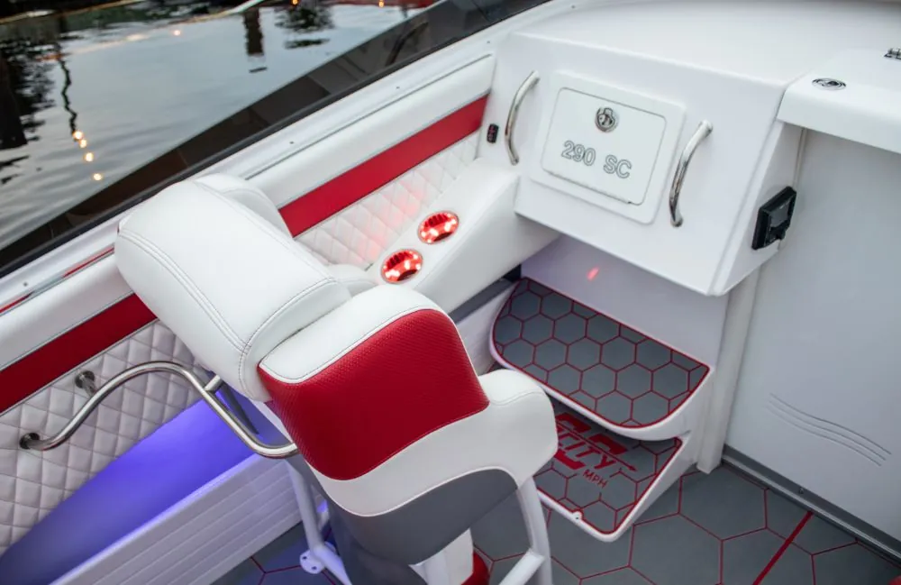 Velocity Powerboats - 290 SC