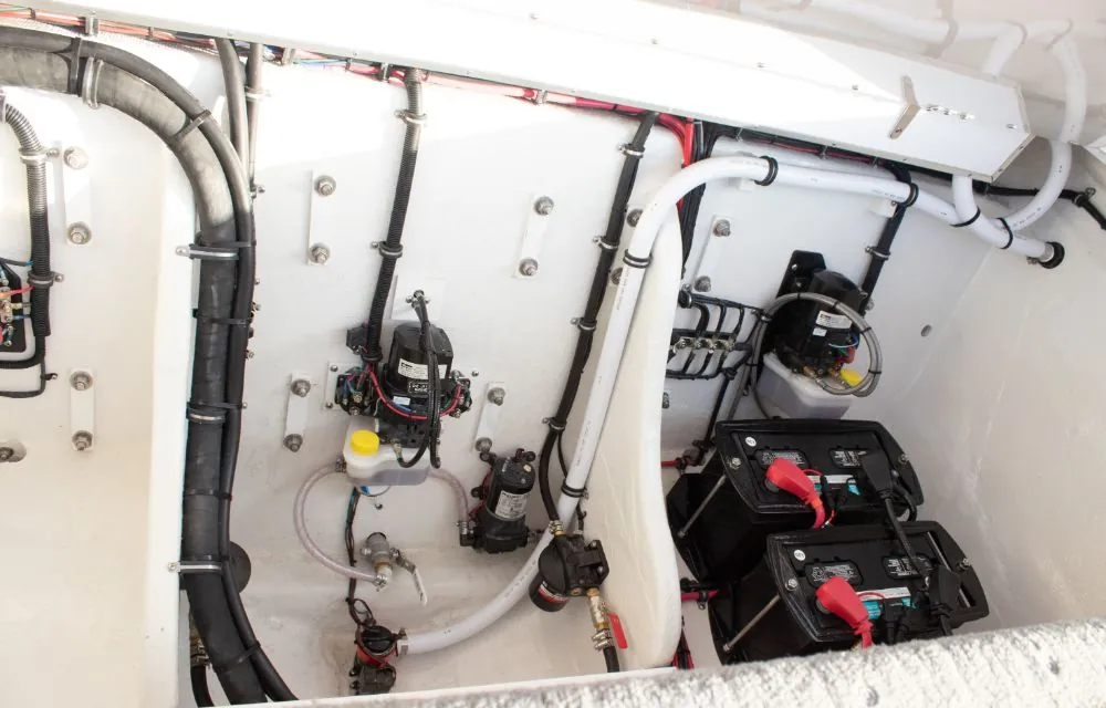 Velocity Powerboats - 290 SC