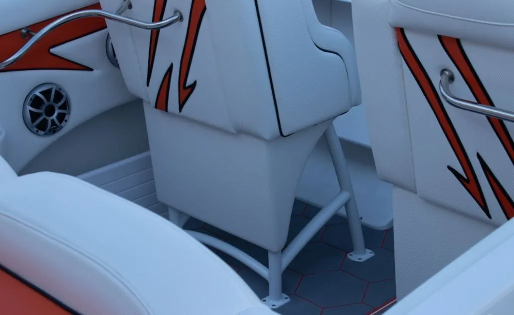 Velocity Powerboats - 290 SC