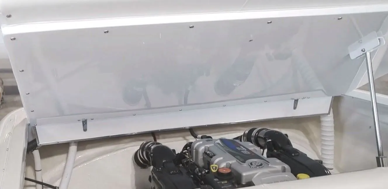 Velocity Powerboats - 290 SC