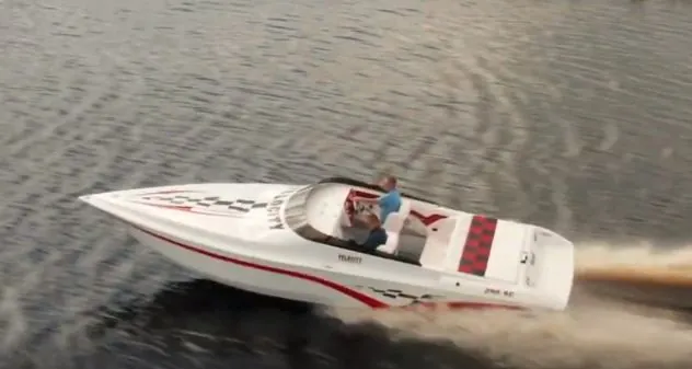 Velocity Powerboats - 290 SC