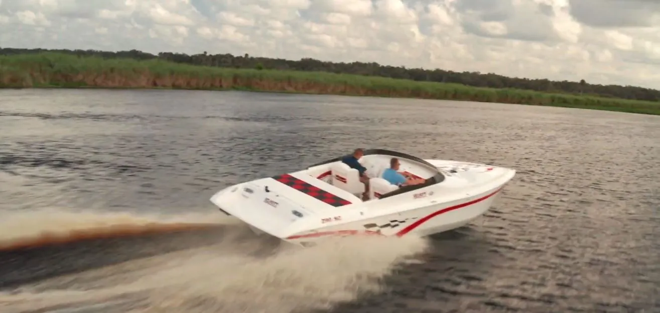 Velocity Powerboats - 290 SC