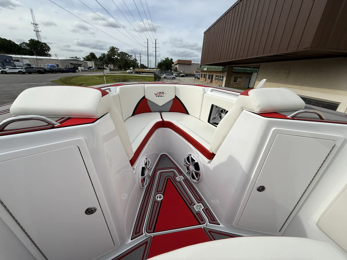 Velocity Powerboats - 330CC