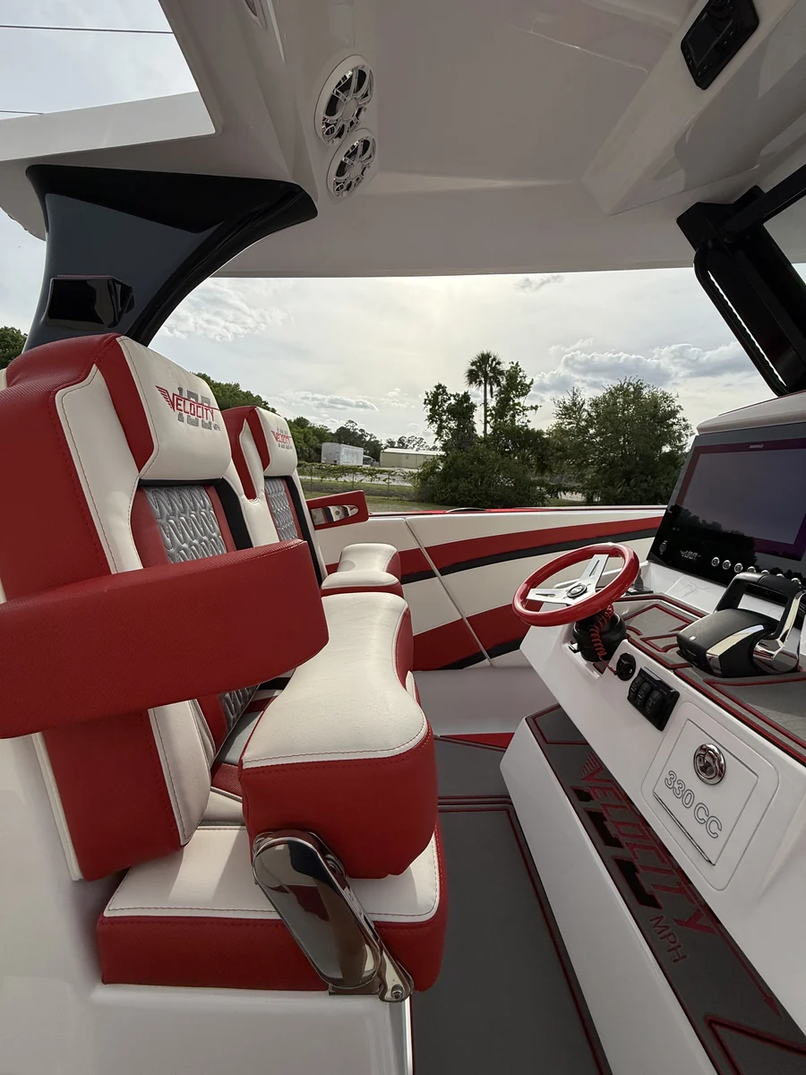 Velocity Powerboats - 330CC