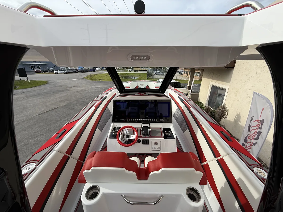 Velocity Powerboats - 330CC