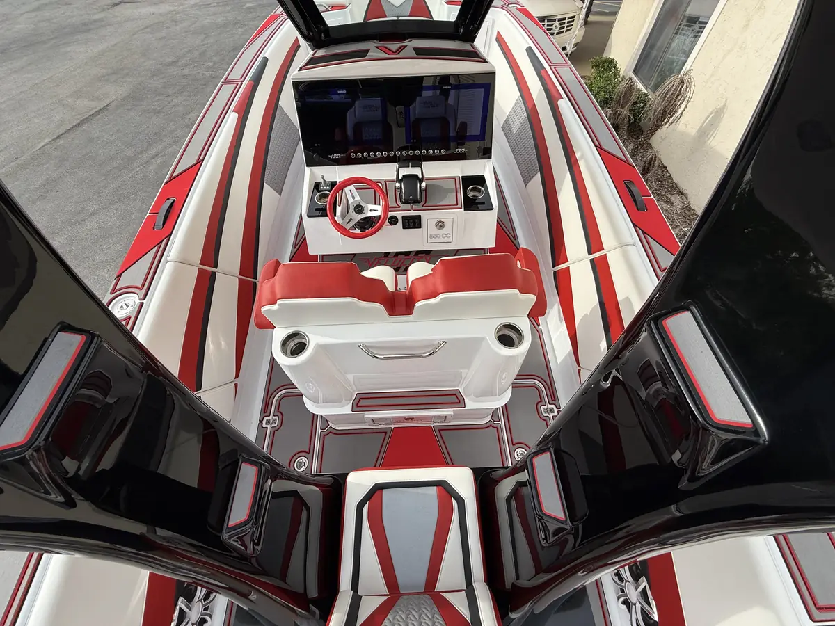 Velocity Powerboats - 330CC