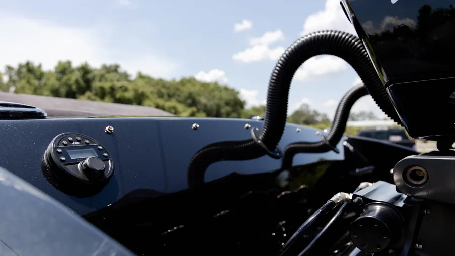 Velocity Powerboats - VR 1